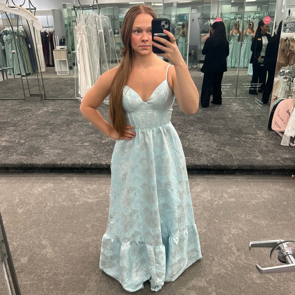 Elegant Blue Lace Women’s Dress